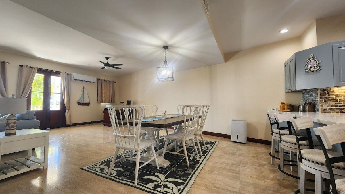 Dining Area 5