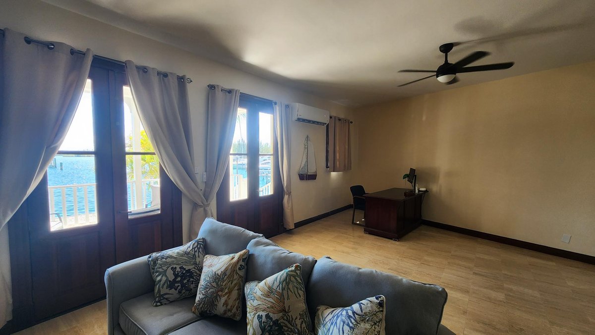 Living Room 10