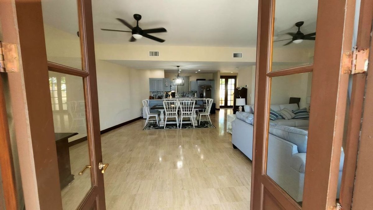 Dining Area 9
